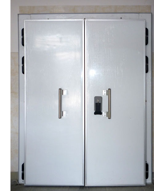 Двери Распашные Двух створчатые Для Холодильной Камеры